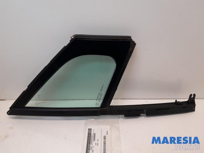 Usados Ventanilla triangular derecha delante Peugeot 3008 I (0U/HU) 1.6 16V THP 155 Precio € 30,00 Norma de margen ofrecido por Maresia Parts