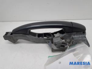 Used Rear door handle 4-door, right Peugeot 3008 I (0U/HU) 1.6 16V THP 155 Price € 25,00 Margin scheme offered by Maresia Parts