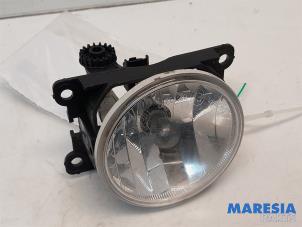 Used Fog light, front right Peugeot 3008 I (0U/HU) 1.6 16V THP 155 Price € 10,00 Margin scheme offered by Maresia Parts