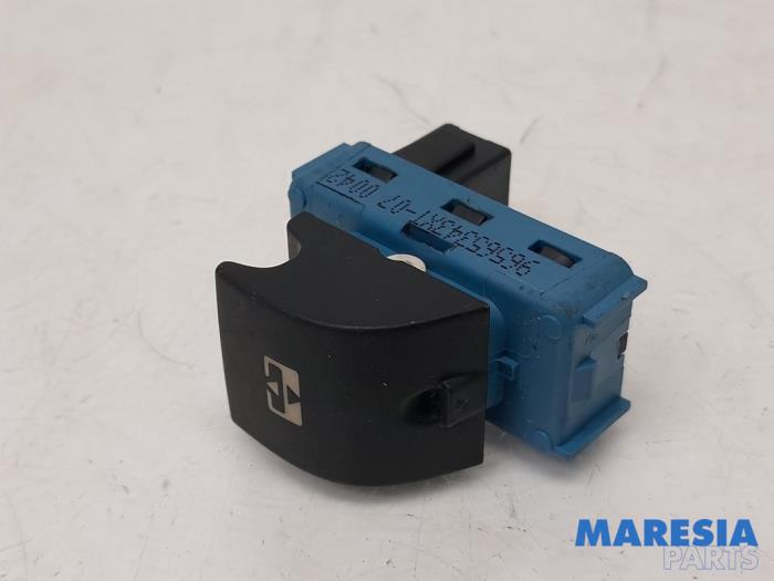 Gebrauchte Schiebedach Schalter Peugeot 3008 I (0U/HU) 1.6 16V THP 155 Preis € 14,99 Margenregelung angeboten von Maresia Parts