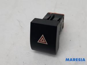 Used Panic lighting switch Peugeot 3008 I (0U/HU) 1.6 16V THP 155 Price € 14,95 Margin scheme offered by Maresia Parts