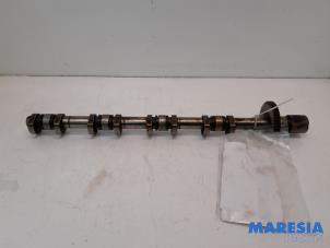 Used Camshaft Peugeot 308 (4A/C) 1.6 VTI 16V Price € 75,00 Margin scheme offered by Maresia Parts