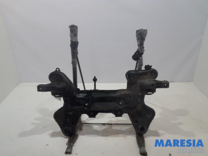 Begagnade Underram Peugeot 208 I (CA/CC/CK/CL) 1.4 16V Pris € 69,00 Marginaltabell erbjuds av Maresia Parts