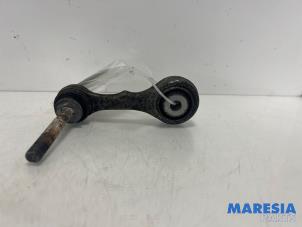 Used Rear wishbone, left Alfa Romeo Giulia (952) 2.0 T 16V Veloce Q4 Price € 25,00 Margin scheme offered by Maresia Parts