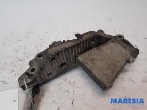 Used Engine mount Renault Master IV (MA/MB/MC/MD/MH/MF/MG/MH) 2.3 dCi 150 16V Price € 48,40 Inclusive VAT offered by Maresia Parts