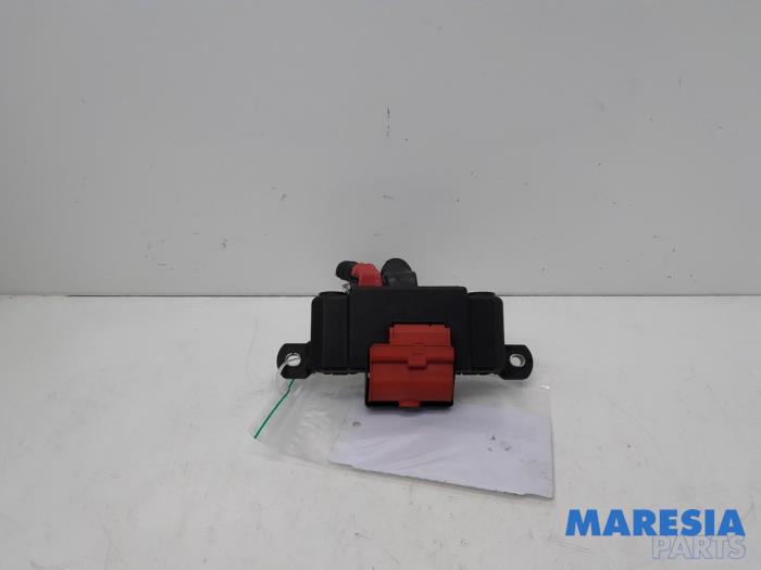 Używane Biegun akumulator Alfa Romeo Giulia (952) 2.0 T 16V Veloce Q4 Cena € 25,00 Procedura marży oferowane przez Maresia Parts