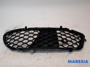 Used Grille Alfa Romeo Giulia (952) 2.0 T 16V Veloce Q4 Price € 35,00 Margin scheme offered by Maresia Parts