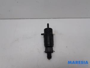 Used Windscreen washer pump Fiat Punto III (199) 0.9 TwinAir Turbo 100 Price € 15,00 Margin scheme offered by Maresia Parts