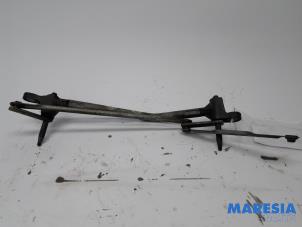 Used Wiper mechanism Alfa Romeo MiTo (955) 1.4 TB 16V Price € 40,00 Margin scheme offered by Maresia Parts