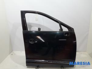 Używane Drzwi prawe przednie wersja 4-drzwiowa Renault Scénic III (JZ) 1.5 dCi 110 Cena € 315,00 Procedura marży oferowane przez Maresia Parts