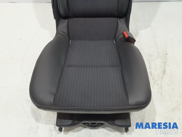 Rear seat from a Renault Scénic III (JZ) 1.5 dCi 110 2013
