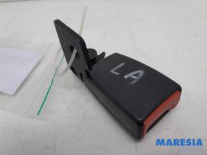Used Rear seatbelt buckle, left Fiat Punto III (199) 0.9 TwinAir Turbo 100 Price € 20,00 Margin scheme offered by Maresia Parts