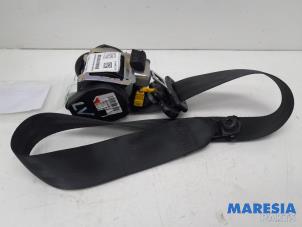 Used Front seatbelt, left Fiat Punto III (199) 0.9 TwinAir Turbo 100 Price € 105,00 Margin scheme offered by Maresia Parts