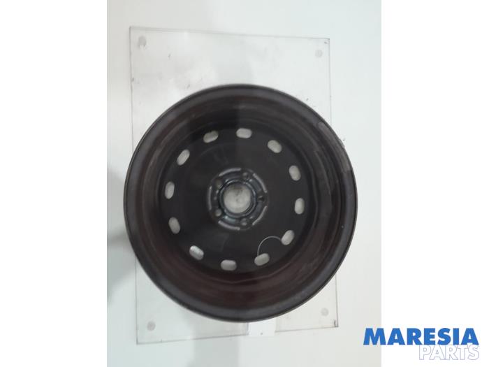 Wheel from a Nissan NV 300 1.6 dCi 125 2019