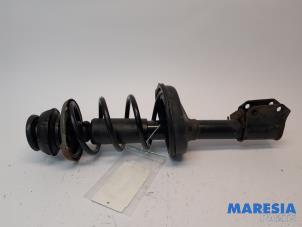Used Front shock absorber rod, left Renault Twingo II (CN) 1.2 16V Price € 34,00 Margin scheme offered by Maresia Parts
