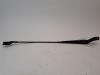 Front wiper arm from a Renault Twingo II (CN) 1.2 16V 2011