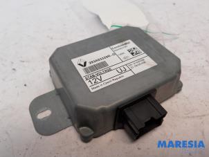 Used Power steering computer Renault Scénic III (JZ) 1.5 dCi 110 Price € 35,00 Margin scheme offered by Maresia Parts