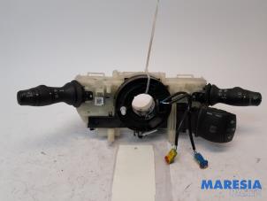 Used Steering column stalk Renault Scénic III (JZ) 1.5 dCi 110 Price € 60,00 Margin scheme offered by Maresia Parts