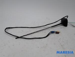 Used Antenna Renault Scénic III (JZ) 1.5 dCi 110 Price € 35,00 Margin scheme offered by Maresia Parts