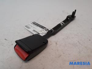 Used Front seatbelt buckle, left Renault Scénic III (JZ) 1.5 dCi 110 Price € 45,00 Margin scheme offered by Maresia Parts