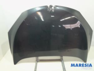 Używane Maska Renault Megane III Berline (BZ) 1.6 16V Cena € 262,50 Procedura marży oferowane przez Maresia Parts
