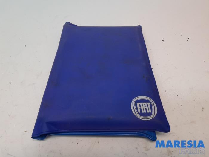 Używane Instrukcja Fiat Punto Evo (199) 1.3 JTD Multijet 85 16V Euro 5 Cena € 20,00 Procedura marży oferowane przez Maresia Parts