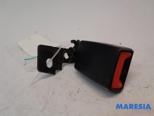 Used Rear seatbelt buckle, left Fiat Punto Evo (199) 1.3 JTD Multijet 85 16V Euro 5 Price € 20,00 Margin scheme offered by Maresia Parts