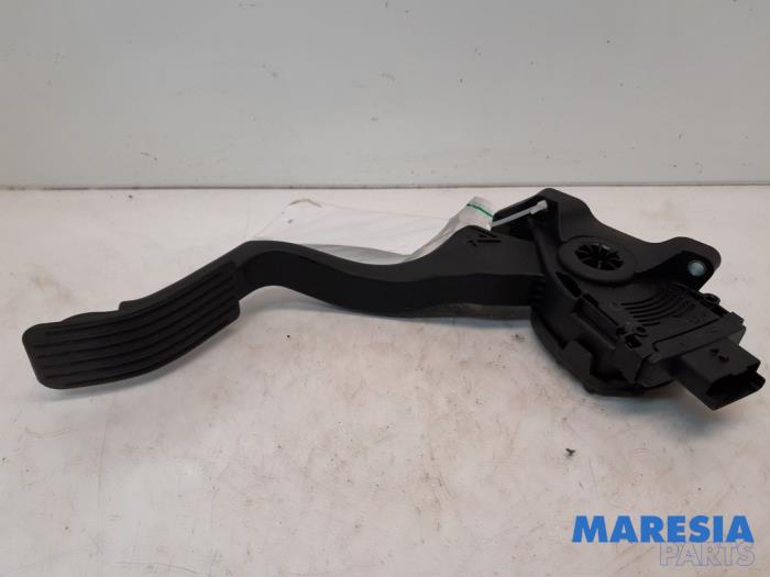 Begagnade Gaspedalsensor Peugeot 208 I (CA/CC/CK/CL) 1.4 16V Pris € 20,00 Marginaltabell erbjuds av Maresia Parts