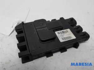 Used Voltage regulator Nissan NV 300 1.6 dCi 125 Price € 60,50 Inclusive VAT offered by Maresia Parts