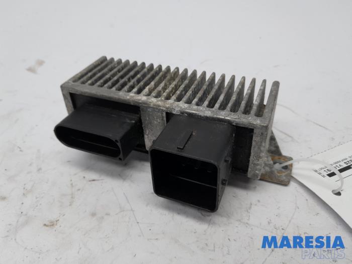 Begagnade Relä Nissan NV 300 1.6 dCi 125 Pris € 30,25 Inklusive moms erbjuds av Maresia Parts