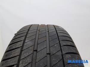 Used Tyre Citroen C4 Picasso (3D/3E) 1.2 12V PureTech 130 Price € 30,00 Margin scheme offered by Maresia Parts