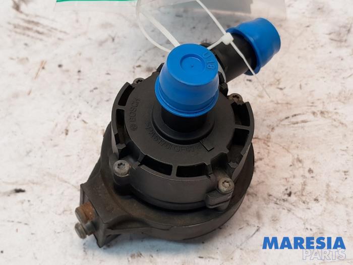 Begagnade Vattenpump Nissan NV 300 1.6 dCi 125 Pris € 127,05 Inklusive moms erbjuds av Maresia Parts
