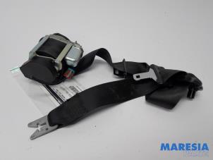 Used Front seatbelt, left Renault Megane III Berline (BZ) 1.6 16V Price € 105,00 Margin scheme offered by Maresia Parts