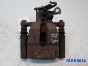 Used Rear brake calliper, right Renault Megane III Berline (BZ) 1.6 16V Price € 35,00 Margin scheme offered by Maresia Parts