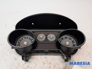 Used Instrument panel Fiat Punto III (199) 0.9 TwinAir Turbo 100 Price € 75,00 Margin scheme offered by Maresia Parts