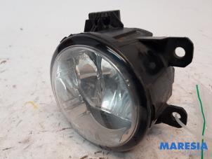 Used Fog light, front right Fiat Punto III (199) 0.9 TwinAir Turbo 100 Price € 15,00 Margin scheme offered by Maresia Parts