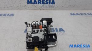 Usagé Porte fusible Alfa Romeo Stelvio (949) 2.2d 16V 210 Q4 Prix € 157,50 Règlement à la marge proposé par Maresia Parts