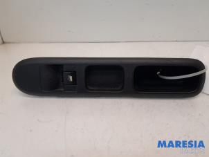 Used Multi-functional window switch Peugeot 3008 I (0U/HU) 1.6 16V THP 155 Price € 25,00 Margin scheme offered by Maresia Parts