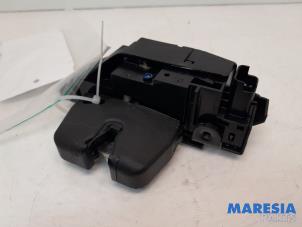 Used Tailgate lock mechanism Citroen C4 Picasso (3D/3E) 1.2 12V PureTech 130 Price € 23,99 Margin scheme offered by Maresia Parts