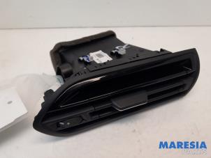 Used Dashboard vent Citroen C4 Picasso (3D/3E) 1.2 12V PureTech 130 Price € 40,00 Margin scheme offered by Maresia Parts