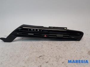 Used Dashboard vent Citroen C4 Picasso (3D/3E) 1.2 12V PureTech 130 Price € 105,00 Margin scheme offered by Maresia Parts