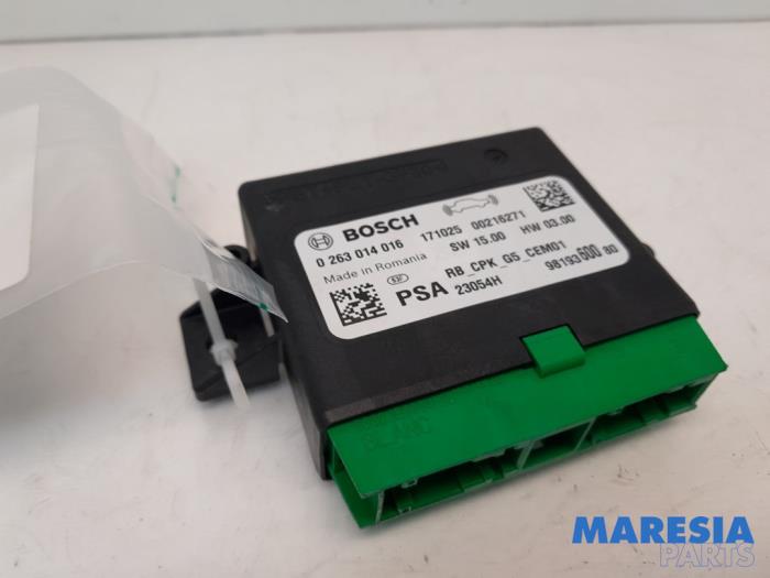 Begagnade PDC-modul Citroen C4 Picasso (3D/3E) 1.2 12V PureTech 130 Pris € 40,00 Marginaltabell erbjuds av Maresia Parts