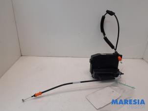 Used Rear door mechanism 4-door, right Citroen C4 Picasso (3D/3E) 1.2 12V PureTech 130 Price € 37,50 Margin scheme offered by Maresia Parts