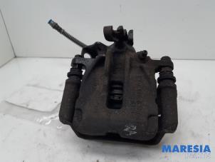 Used Rear brake calliper, right Renault Trafic (1FL/2FL/3FL/4FL) 1.6 dCi 95 Price € 60,50 Inclusive VAT offered by Maresia Parts