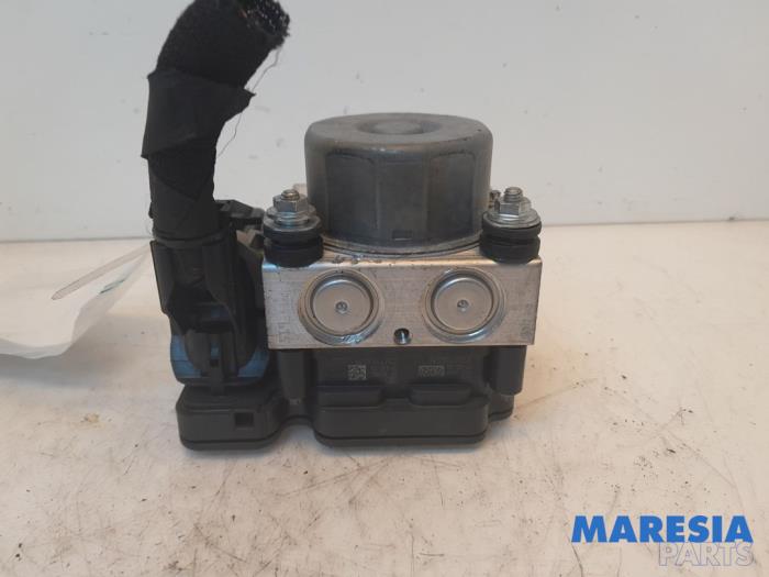 Begagnade ABS-pump Fiat Punto III (199) 0.9 TwinAir Turbo 100 Pris € 130,00 Marginaltabell erbjuds av Maresia Parts