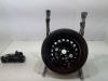 Jackkit + spare wheel from a Renault Megane III Grandtour (KZ), 2008 / 2016 1.2 16V TCE 115, Combi/o, 4-dr, Petrol, 1.197cc, 85kW (116pk), FWD, H5F400; H5FA4, 2012-03 / 2015-08, KZ11; KZD1 2012