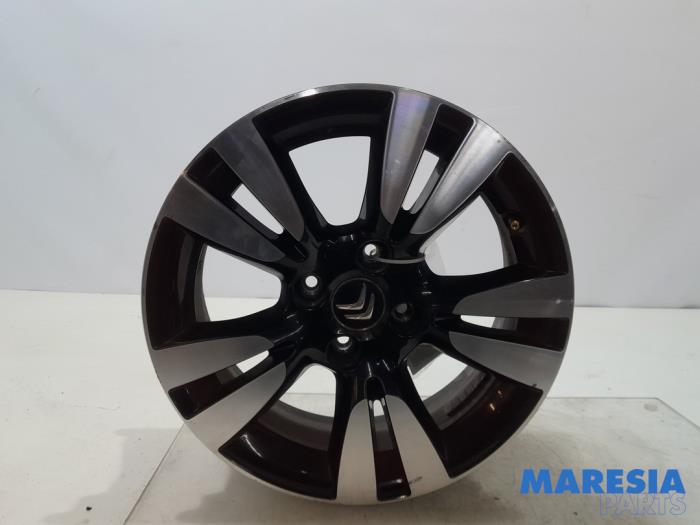 Używane Obrecz Citroen DS3 (SA) 1.2 12V PureTech 82 Cena € 80,00 Procedura marży oferowane przez Maresia Parts
