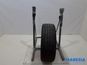 Used Tyre Citroen DS3 (SA) 1.2 12V PureTech 82 Price € 20,00 Margin scheme offered by Maresia Parts