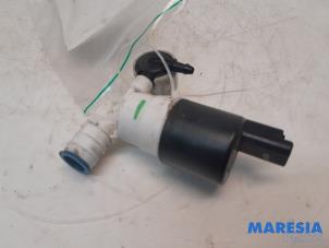 Usagé Pompe lave-glace avant Citroen C4 Picasso (3D/3E) 1.2 12V PureTech 130 Prix € 10,00 Règlement à la marge proposé par Maresia Parts