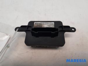 Used Heater resistor Peugeot 3008 I (0U/HU) 1.6 16V THP 155 Price € 25,00 Margin scheme offered by Maresia Parts
